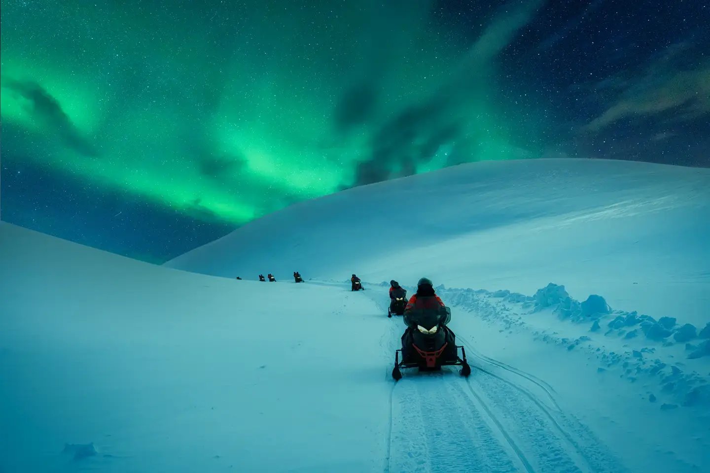 black-opal_adventures-escapes_arctic-antartic-expeditions