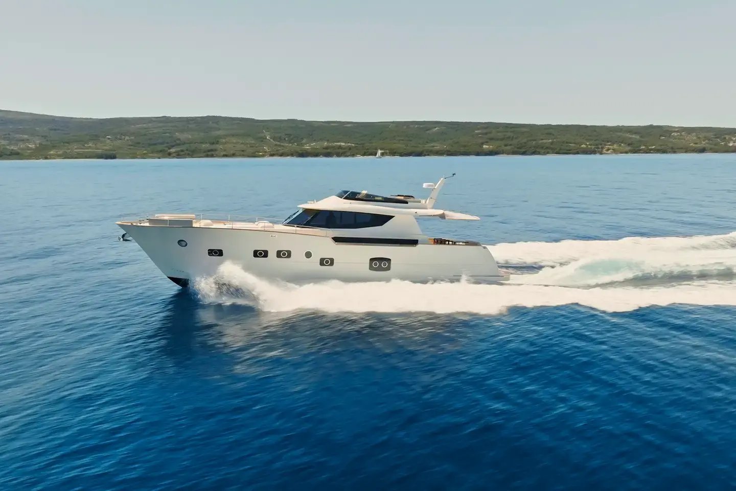 black-opal_events-entertainment_luxury-yacht-adventure