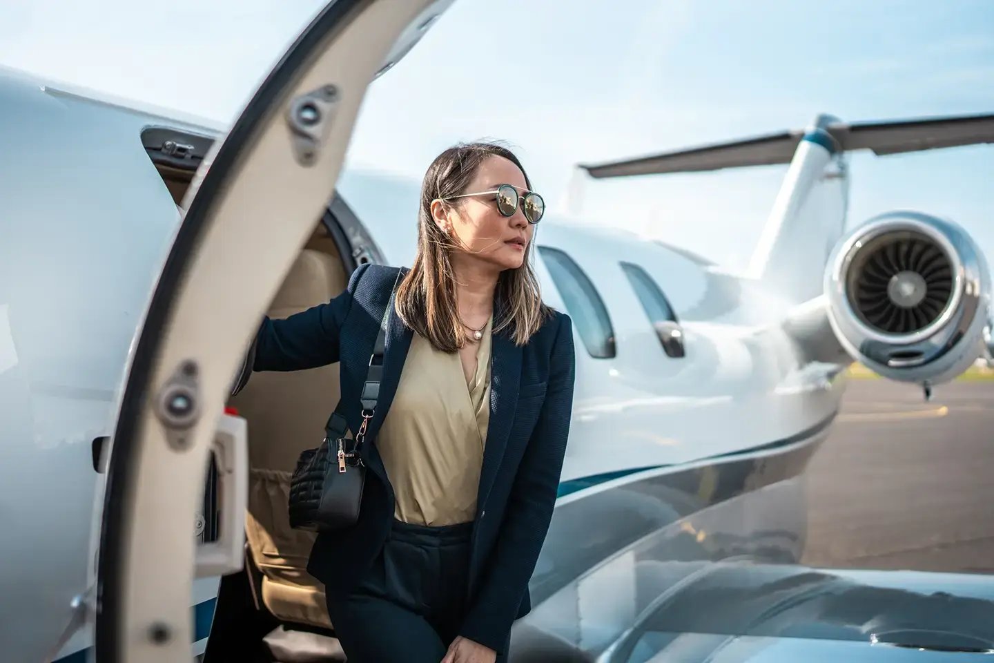 black-opal_jet-heli_private-aviation-services