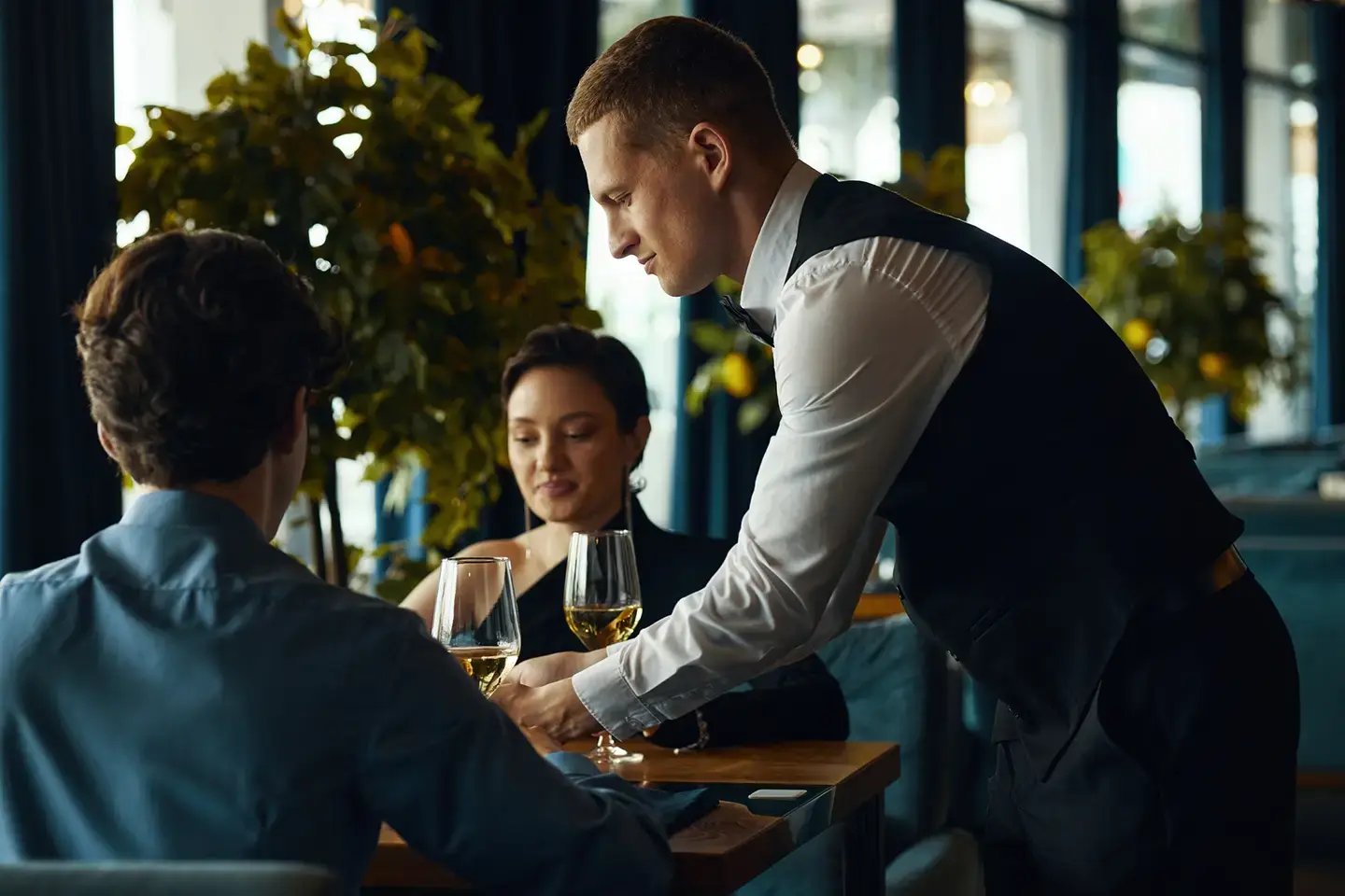 black-opal_jet-heli_wine-dining-event-reservation